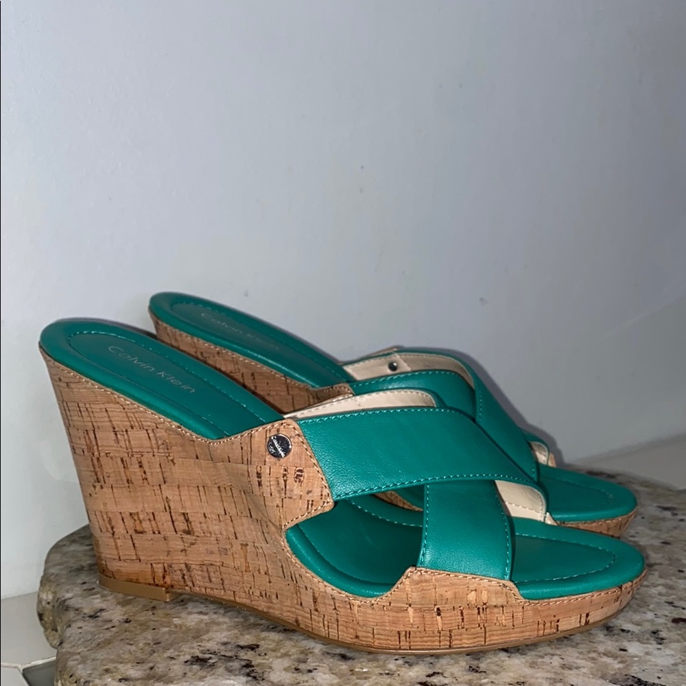 Calvin Klein EVAH Crisscross Cork Wedge Heel Open Toe Sandals Teal Size 8 - Picture 2 of 16
